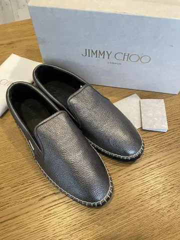 JIMMY CHOO 건메탈 슬립온