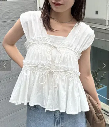 화이트 슬리브리스 상의