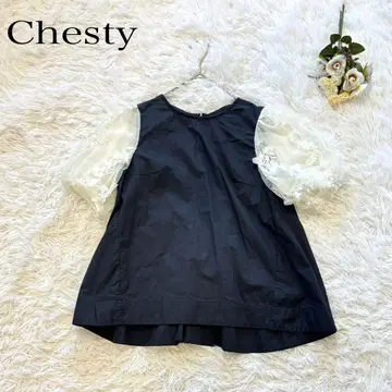 체스티 Chesty 네이비 레이스 소매 반팔 상의 꽃