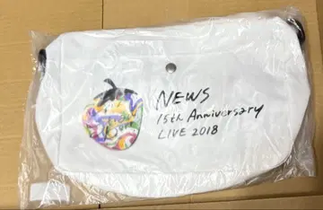 [미사용 새상품] NEWS 15주년 strawberry 바디백