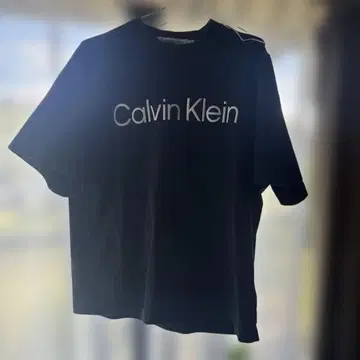 Calvin Klein Jeans 블랙 티셔츠 S