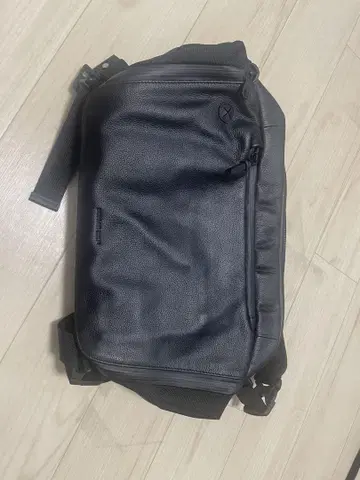 블랙 가죽 숄더백 BROSKI AND SUPPLY