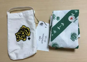 이아파피요네 토라야 우이로 에코백
