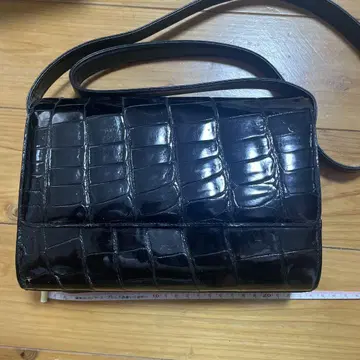 블랙 크로커다일 숄더백 TOWANNY 1314758