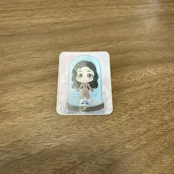 TWICE 렌티큘러 핀 배지 모모