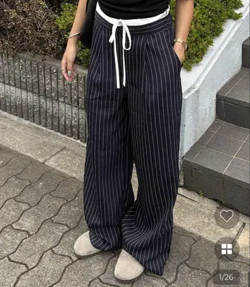 새상품 네이비 스트라이프 와이드 팬츠