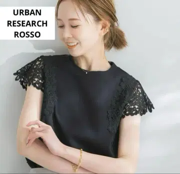 ROSSO 레이스 프렌치 슬리브 풀오버 블랙 슬리브리스