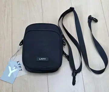 LYFT 블랙 숄더백