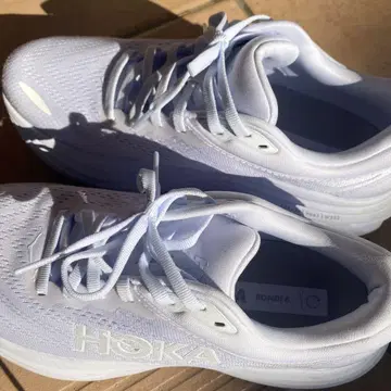 HOKA Bondi 8 올 화이트