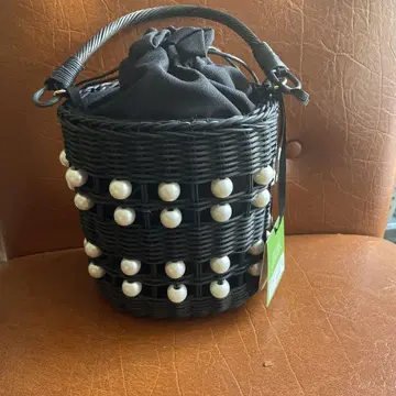 kate spade 블랙 바스켓백