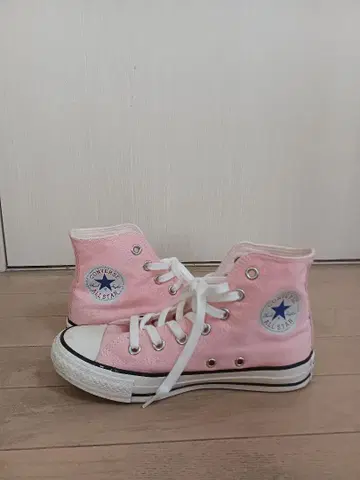 Converse 핑크 하이컷 스니커즈