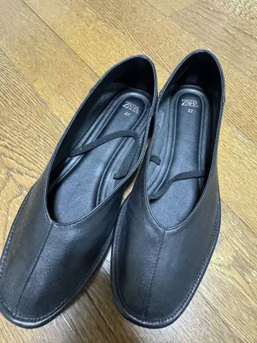 ZARA 가죽 블랙