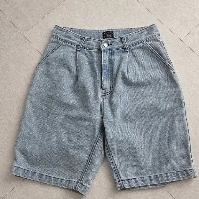 [WV PROJECT]25SS★韓国人気★BRODEN BERMUDA DENIM HALF PANTSN WV PROJECT]25SS☆韓国人気☆BRODEN BERMUDA DENIM HALF PANTSN
