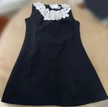 택 포함 미사용 새상품 블랙 약간 두꺼운 폴리에스테르 슬리브리스 원피스