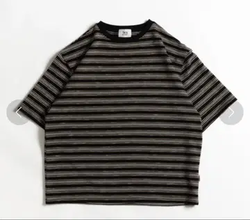 CREW NECK MULTI BORDER TEE