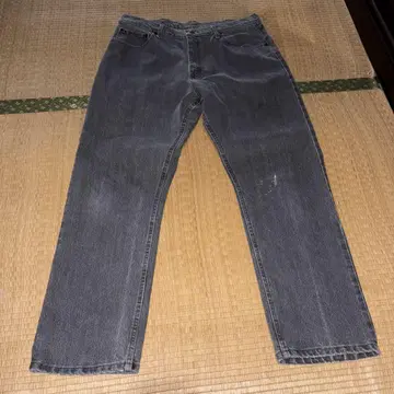 Wrangler 다크 그레이 스트레이트 데님 팬츠