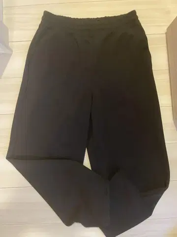 UNIQLO 맨투맨 와이드 팬츠 블랙