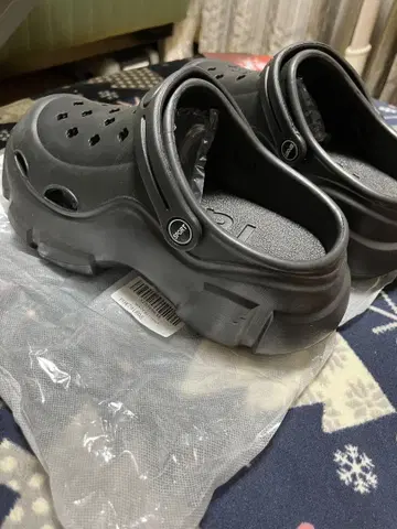 블랙 클로그 샌들 통굽