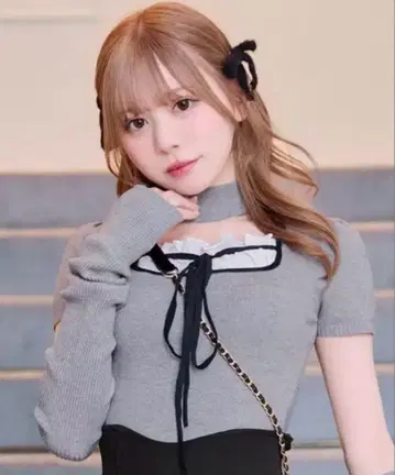 미셸 마카롱 초커 니트탑 프리 사이즈 그레이 xs