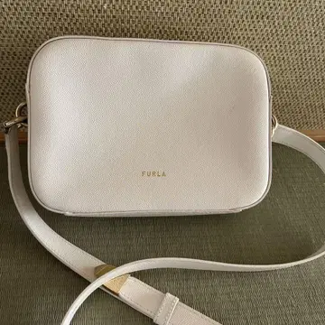FURLA 화이트 숄더백