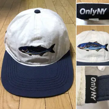 희귀 ONLY NY 물고기 자수 캡 화이트 x 네이비
