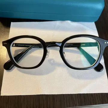 JINS 눈이 작아 보이지 않는 안경