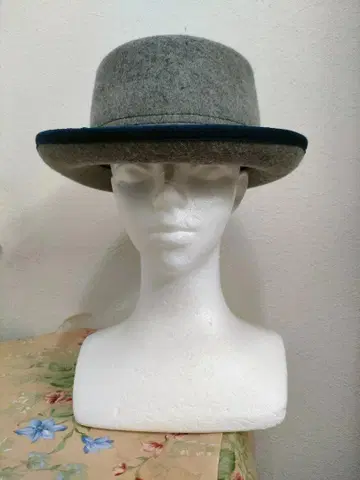 나미키 디자인 룸 그레이 햇