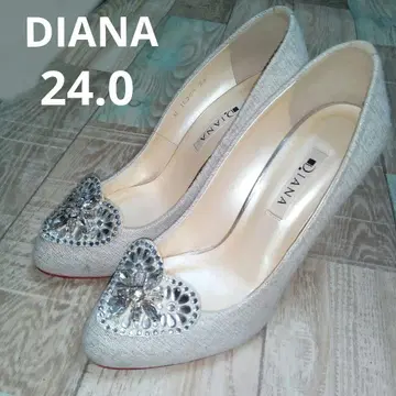 새상품급 DIANA 24.0 펌프스 다이애나 하이힐 하트 비쥬