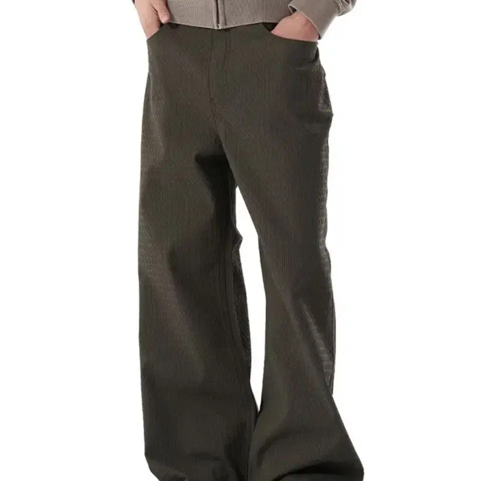 AAKAM ■ Knee Pin-tuck Contrast Cargo Pants Knee Pin-tuck Contrast Cargo Pants (Black) - AAKAM