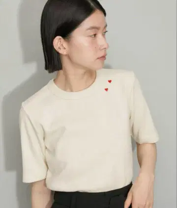 ADAM ET ROPE' 하트 자수 T셔츠