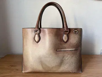 Berluti 벨루티 토트백 한정판 모델