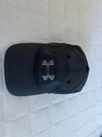 Under Armour ISO-Chill 블랙 캡