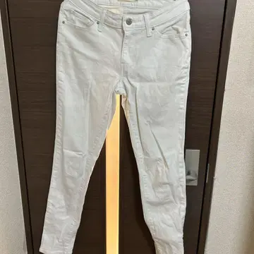 711 SKINNY 스키니 팬츠 28 화이트