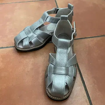 VITA NOVA 구르카 샌들 실버 22cm