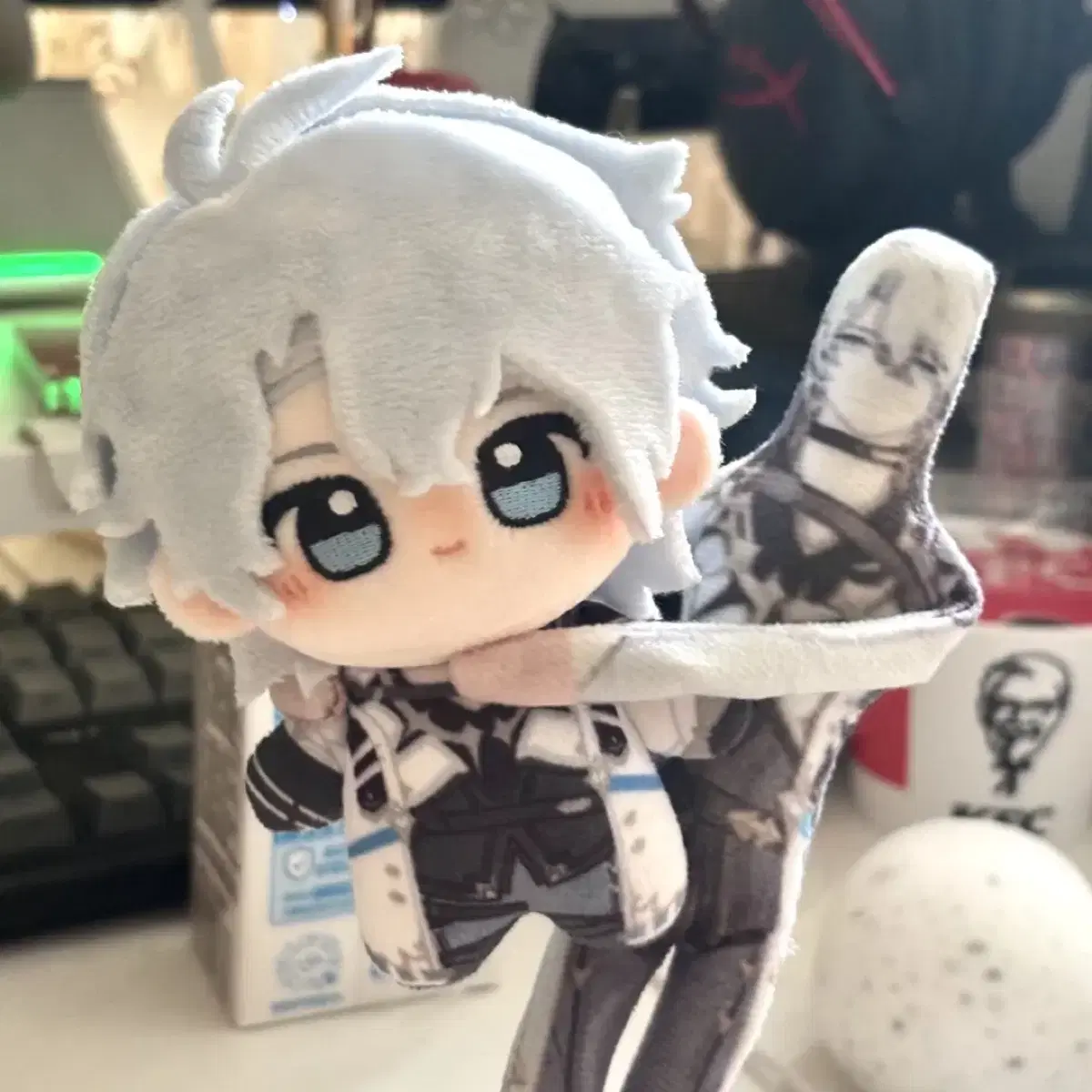 エンミックス ギュジン Kyujin ユニバーシティ ユニフォーム Amazon.co.jp: ギュジン NMIXX エンミックス コンサート 野球服