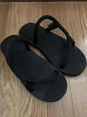 몽벨 삭온 샌들