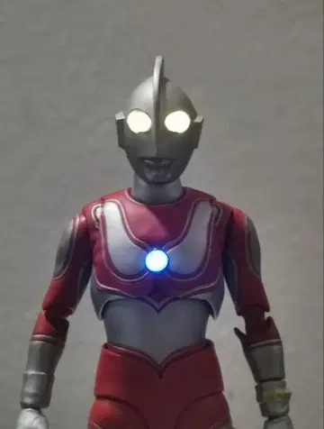 S.H.Figuarts 울트라맨 잭 발광 개조