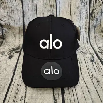 ALO Yoga 야구 모자