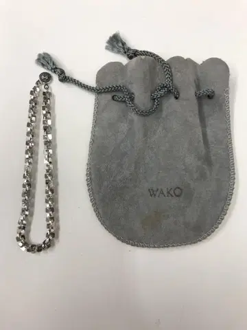 팔찌 실버 계열 WAKO 쇼핑백 포함