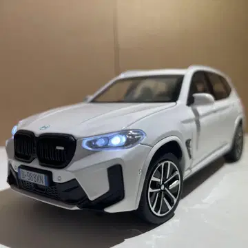 BMW X3 M 1/32 화이트