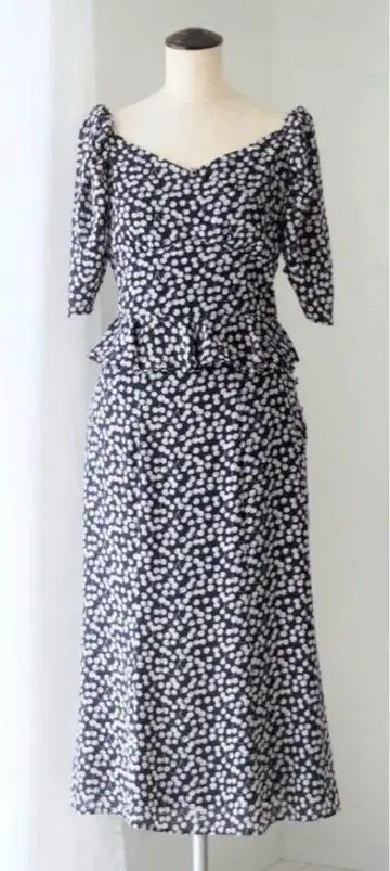 Herlipto Cherry Pattern Two Piece M 네이비