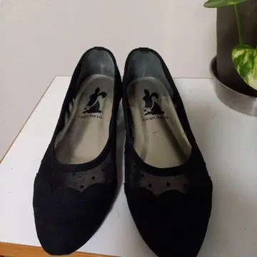 hirari tokyo 블랙 플랫슈즈 비쥬 장식 23.5cm