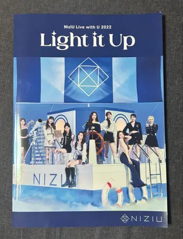 [ NiziU ] Light it up 팜플렛