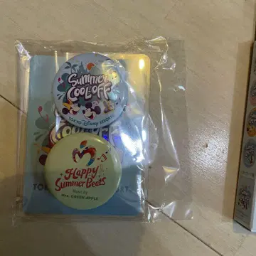디즈니 Summer Cool Off 미세스 그린 애플 캔뱃지 스티커 세트
