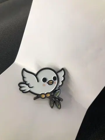 이탈리아 파빌리온 루체 핀 배지 2