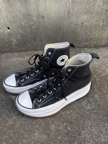 Converse 블랙 하이컷 스니커즈 한국