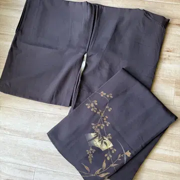 호몬기 다크 퍼플 학, 부채, 꽃