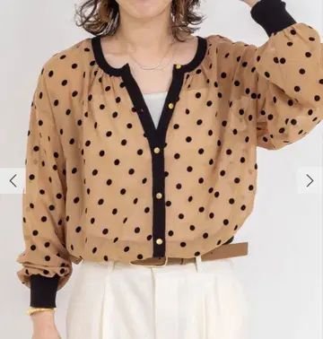 노리즈 시어 플로키 도트 무늬 크루넥 가디건