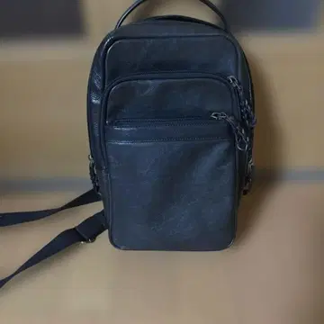 블랙 가죽 바디 팩