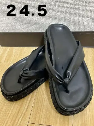 블랙 쪼리 샌들